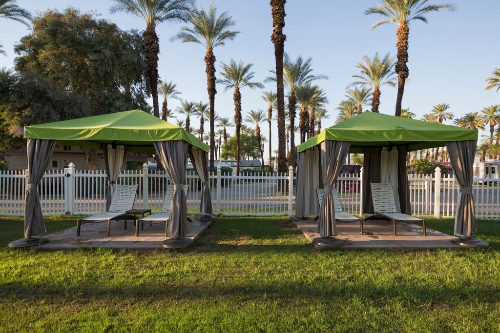Palm Springs Camping Resort Cabin 3 Palm Desert Exterior photo